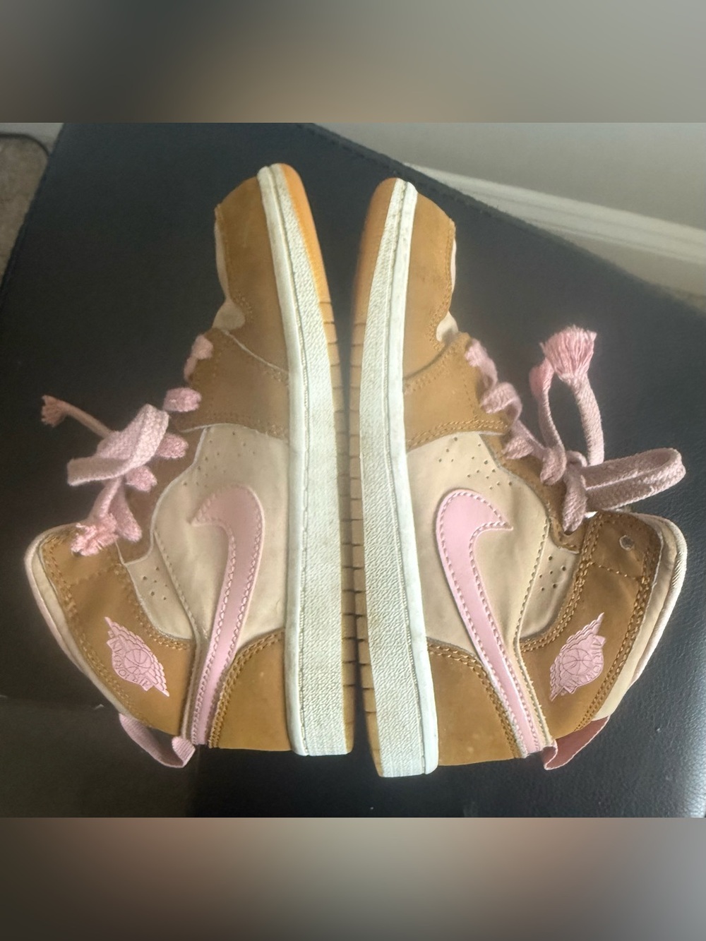 Kids Jordan Mid Lola Bunny Hare Sneakers